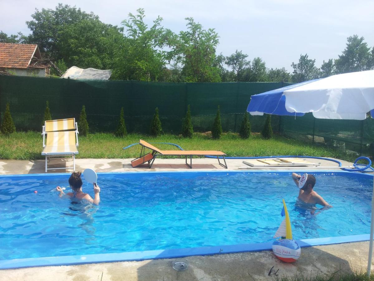 Casa Din Vie, Piscina Incalzita, Intreaga Locatie La 15Min De Centrul Orasului Oradea Exterior foto